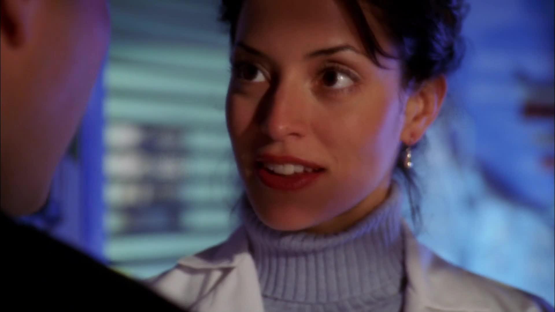 A going-away present? On the contrary. Open it - Smallville | Clip.Cafe