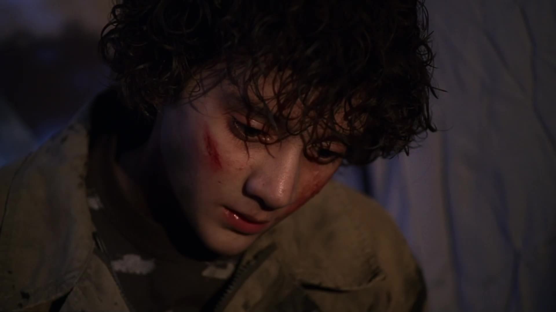I won't let you leave me. What's going on? What's happening to me? Hey