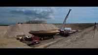 {\an8} We built this alien spaceship