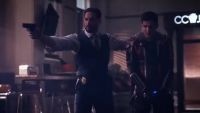 Barry, don't! - No!