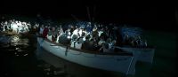 Bring in your oars over there