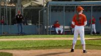 Foul ball! - Yeah, okay!