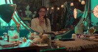 (group chattering)