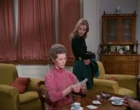 Hello, Mum. - Hello, Darling
