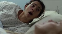 Ms. Moore? Ms. Moore? Help! We need help in here! Alice: She's coding. Starting chest compressions