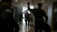 Police! Drop your weapons!