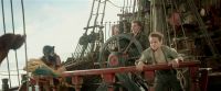 Smee! Get the sails up!