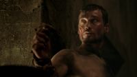 Spartacus draws caestus