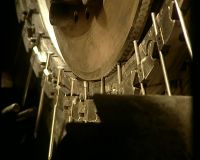 THIS MACHINE FORMS NAILHEADS