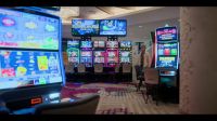 [voice from machine] Spin to win, and win to spin!