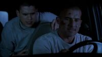 What? - Son of a bitch, we're stuck! - Everybody out
