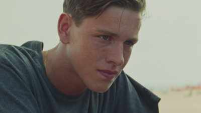 0K8)’- - Beach Rats