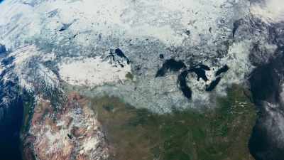 10,000 creeks join, forming
North America's biggest river system. - Seven Worlds, One Planet