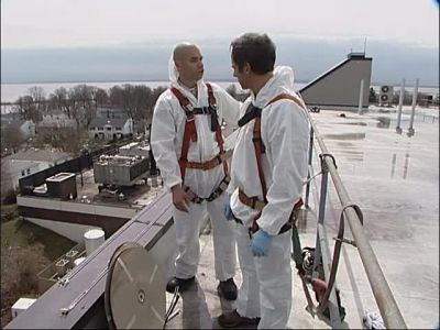 10 000 VOLTS WHAT COULD POSSIBLY GO WRONG - Dirty Jobs