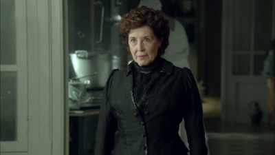10 seconds in and she's
already talking about Cornell. - Grand Hotel