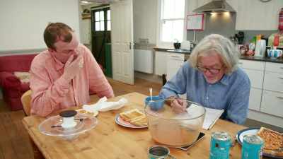 104 grammes of juice. - James May and the Dull Men