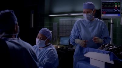 12 pounds. - Grey's Anatomy