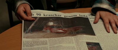 15 minutes later
a red Saab 90 crashes - - UFO Sweden