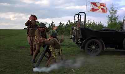 (♪ "1812 Overture" plays) - Help!