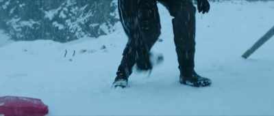 - 20 bars. Let's try it one more time.
- Okay. - Breaking Surface
