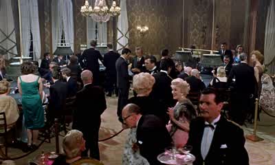 200,000 à la banque. - Dr  No