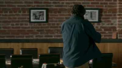 - 2012 family reunion.
- Yeah. - Tin Star