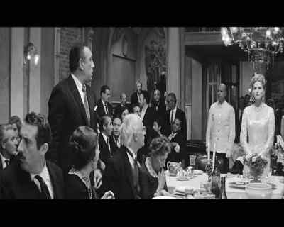22 tons and 84 kilos. - The Visit
