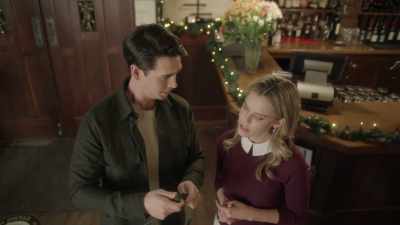 3, 2, 1. - Meeting Mr. Christmas
