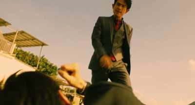 3 billion plus the 2 billion
from before is 5 billion yen! - The Confidence Man JP - The Movie -