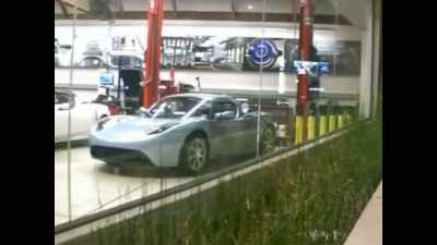 400 expectant customers
have already paid full deposits - The Elon Musk Show