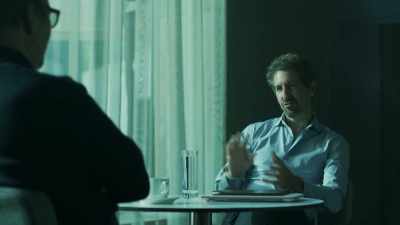 -: 52 years of different behavior, - Inside the Mind of a Con Artist