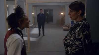 6daze says she likes the place. - Leverage: Redemption