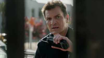 7-Adam-15, we have
three suspects with guns - The Rookie: Feds