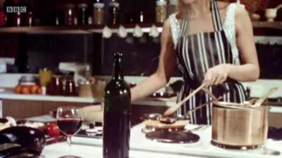 '70s women were expected to do it all - - Back in Time for Dinner