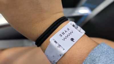 $800,000 on these wristbands. - Fyre