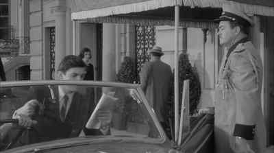 9:05.
Right on time, sir. - The Three Stooges Go Around the World in a Daze