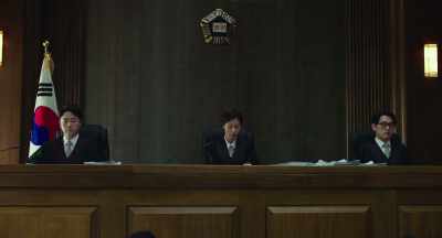 911 emergency. - Juror 8