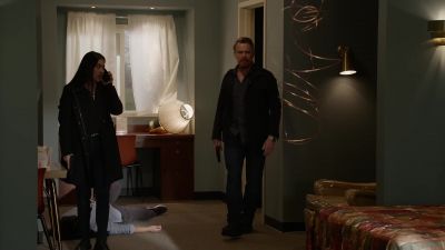 911 operator. - The Blacklist