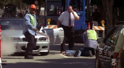 911. What is your emergency? Yeah, someone's been shot - Standoff