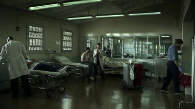 99.9. I'm gonna start
him on ceftriaxone. - House
