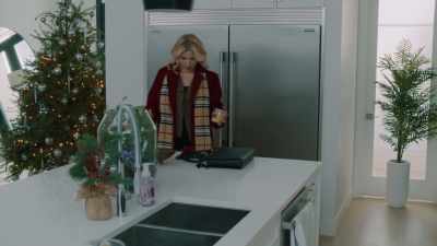 A-- A-As soon as I-I can,
in fact. - Friends & Family Christmas