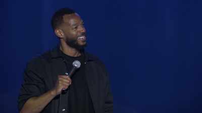 Așa e. Tu ești Marlon." - Marlon Wayans: God Loves Me
