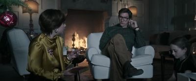 A Bloomingdale's gift card. - House of Gucci