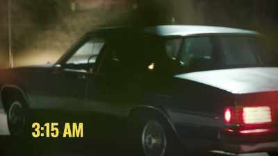 A car pulls up
into the plaza, - History's Greatest Heists with Pierce Brosnan