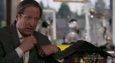 A CLOCK JUST LIKE THIS ONE - Garage Sale Mysteries: Picture a Murder