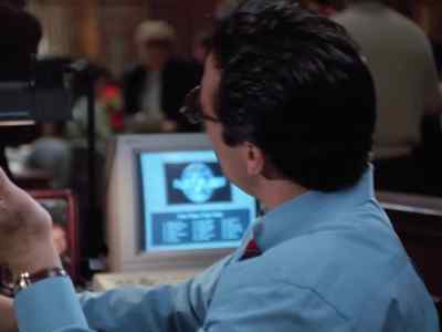 - A clone?
- Yes. It's so obvious. - Lois & Clark: The New Adventures of Superman