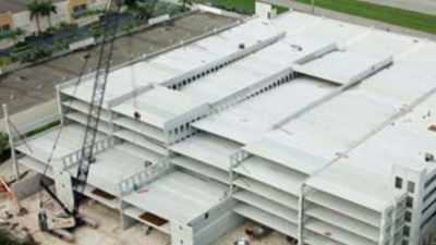 A crane was lifting
a floor supporting beam - Engineering Catastrophes