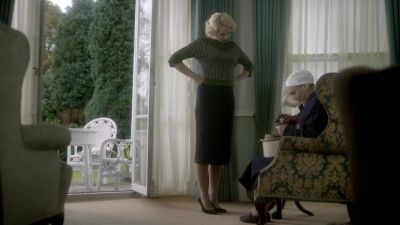A dead butterfly. Peculiar boy. - Call the Midwife