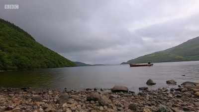 A drizzle had crept in finally. - Iain Robertson Rambles