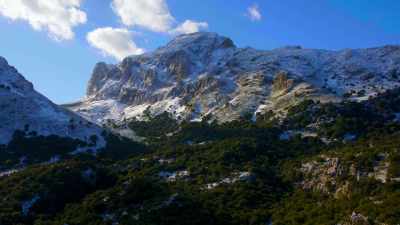 A dusting of snow coats Spain's highlands - Europe From Above